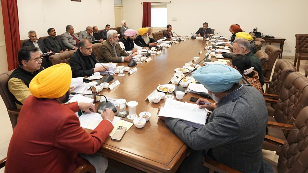 *Bhagwant Mann Govt delivers major relief to farmers, approves ₹68.50 per quintal subsidy on sugarcane* punjab news latest news punjab