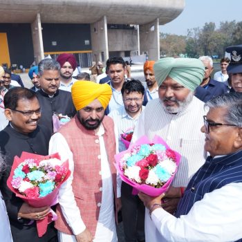 Speaker Punjab Vidhan Sabha and Chief Minister extend warm welcome to the Governor of Punjab at Vidhan Sabha punjab news